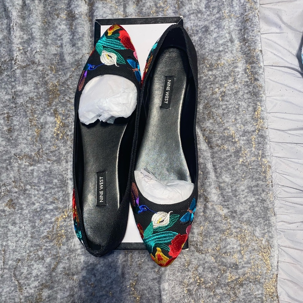 Nine West Colorful Flats